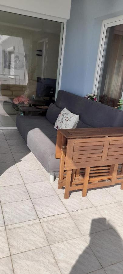 Apartament Bety Sea Front Lägenhet Costinesti Exteriör bild